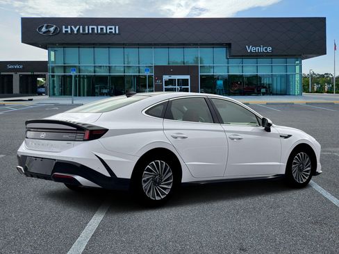 New 2026 Hyundai Sonata Limited FWD image 8