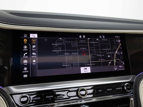 Used 2024 Bentley Flying Spur Azure AWD/4WD image 30