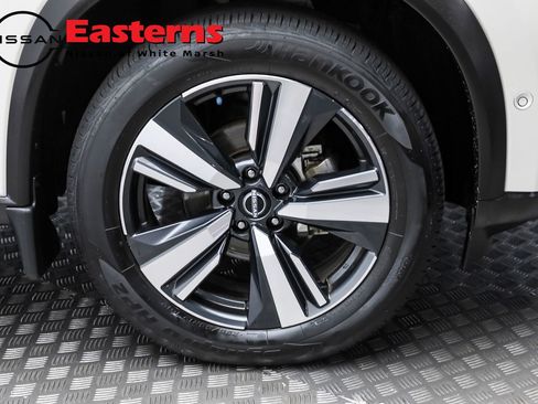 Used 2023 Nissan Rogue SL w/ SL Premium Package image 53