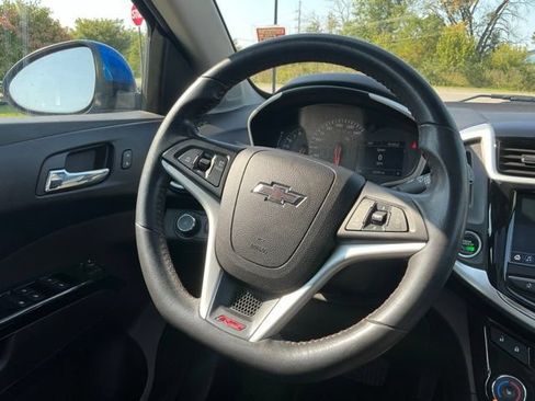 Used 2018 Chevrolet Sonic LT w/ Fun and Sun Package FWD image 16