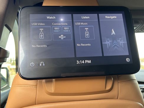 Used 2021 Cadillac Escalade Premium Luxury image 30