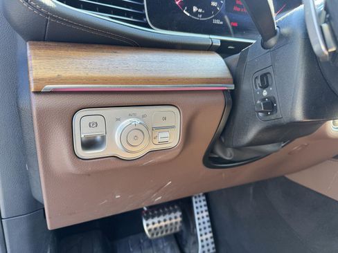 Certified 2025 Mercedes-Benz GLS 450 4MATIC image 7