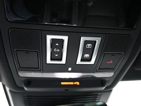 Used 2026 Jaguar F-PACE R-Dynamic S image 34