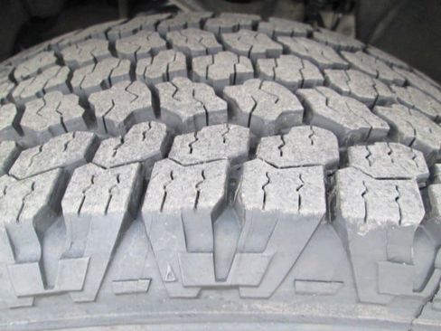 Used 2020 Chevrolet Silverado 1500 LT Trail Boss image 11