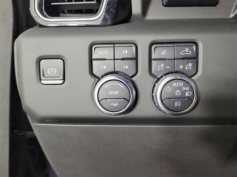 Used 2023 GMC Sierra 1500 Denali w/ Denali Reserve Package image 30