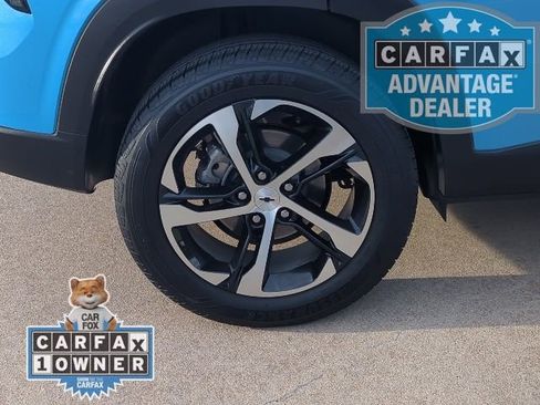 Used 2025 Chevrolet Trax RS w/ Driver Confidence Package image 4