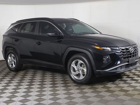 Used 2023 Hyundai Tucson SEL AWD/4WD image 2