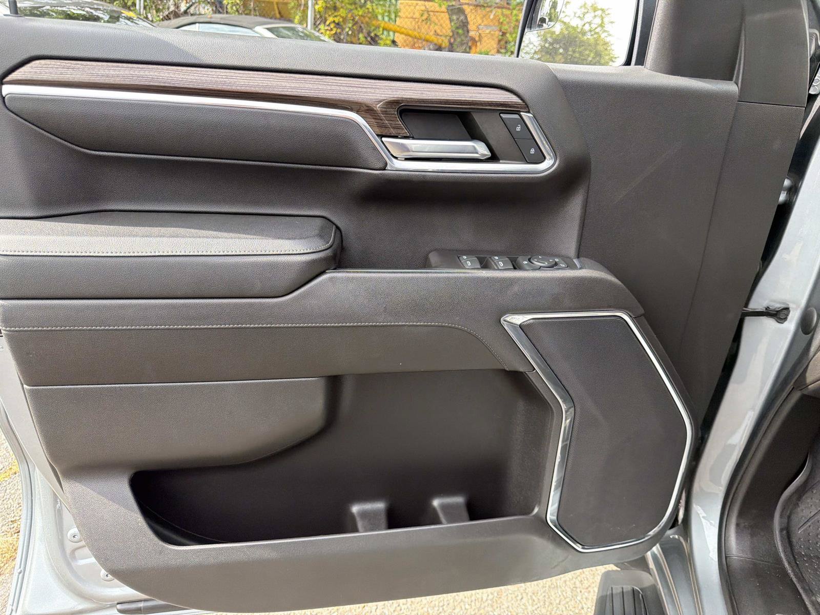 Used 2023 Chevrolet Silverado 1500 RST AWD/4WD image 16