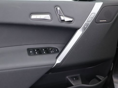 New 2026 BMW iX xDrive45 w/ M Sport Package image 24