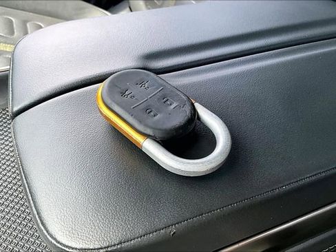 Used 2022 Rivian R1T Adventure image 34