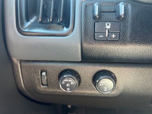 Used 2019 Chevrolet Colorado Z71 AWD/4WD image 30