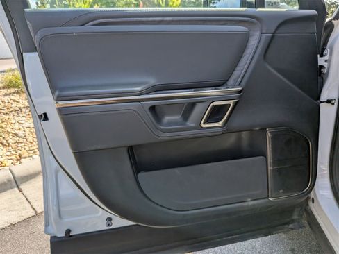 Used 2022 Rivian R1T Adventure image 12