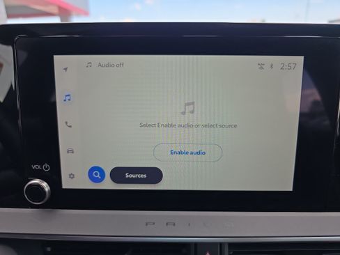 Used 2025 Toyota Prius XLE AWD/4WD image 21