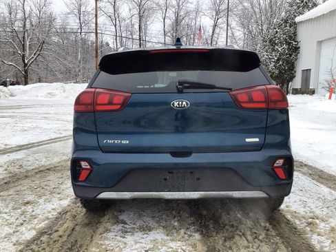 Used 2020 Kia Niro LX image 6