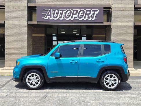 Used 2020 Jeep Renegade Latitude w/ Cold Weather Group FWD image 5