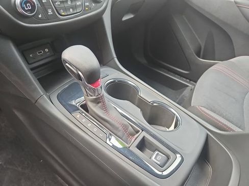 Used 2024 Chevrolet Equinox RS FWD image 23