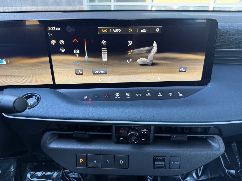 Used 2026 Nissan Leaf SV+ w/ Floor Mat Package (SV+) FWD image 25