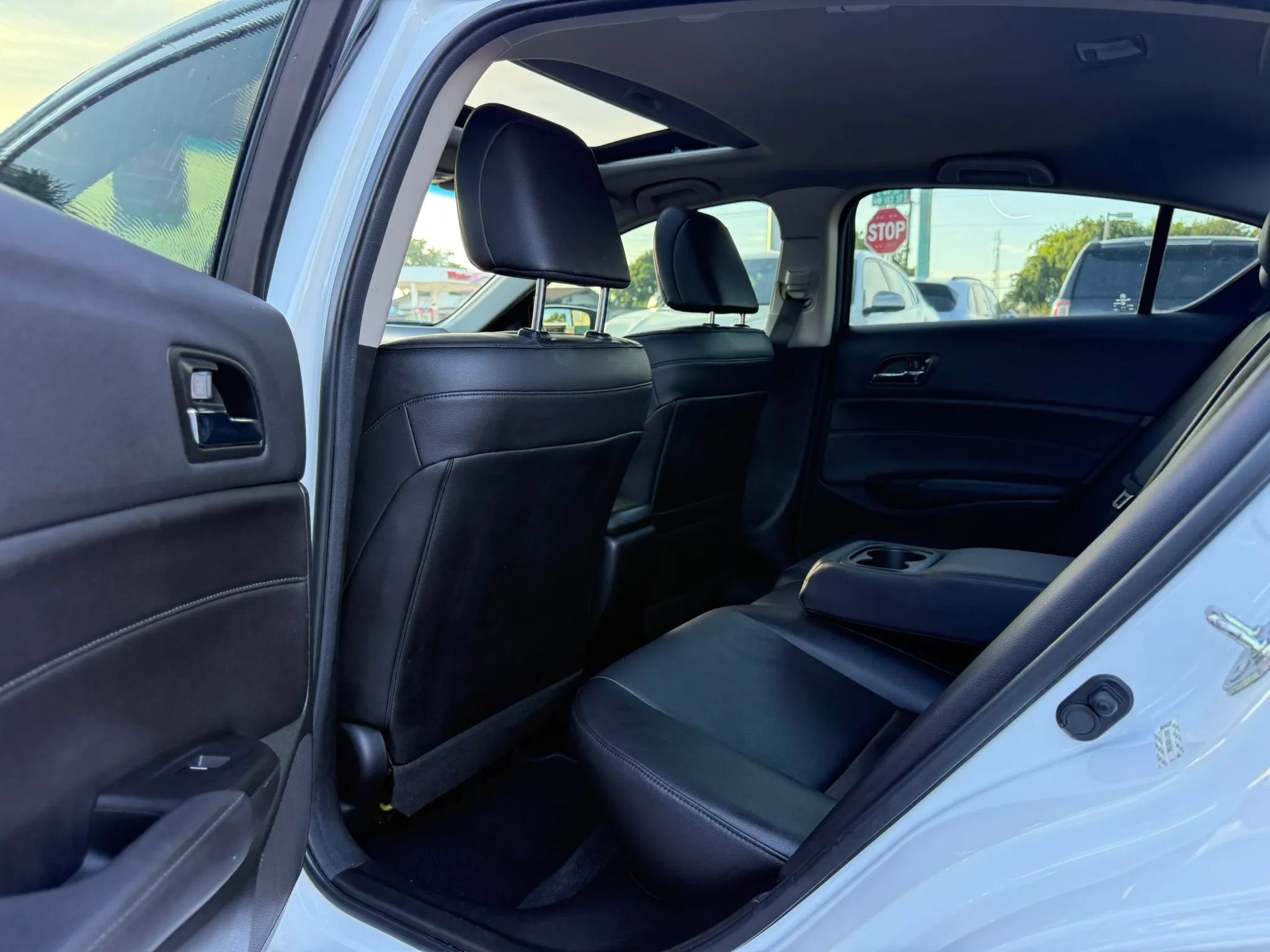 Used 2013 Acura ILX w/ Technology Package FWD image 17