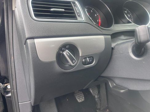 Used 2017 Volkswagen Jetta S FWD image 16