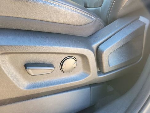 Used 2023 Ford Ranger Lariat w/ Tremor Off-Road Package image 15