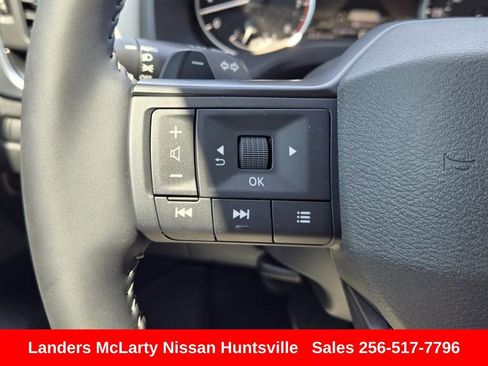 Used 2026 Nissan Rogue SV FWD image 26