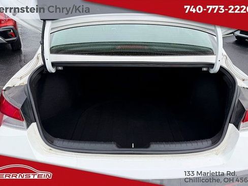 Used 2024 Hyundai Elantra SEL image 24