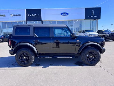New 2026 Ford Bronco Badlands AWD/4WD image 2