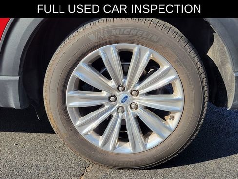 Used 2023 Ford Explorer Limited w/ Limited Technology Package AWD/4WD image 5