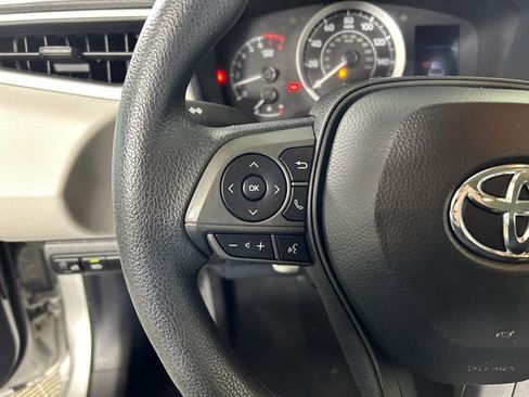 Used 2020 Toyota Corolla L image 16