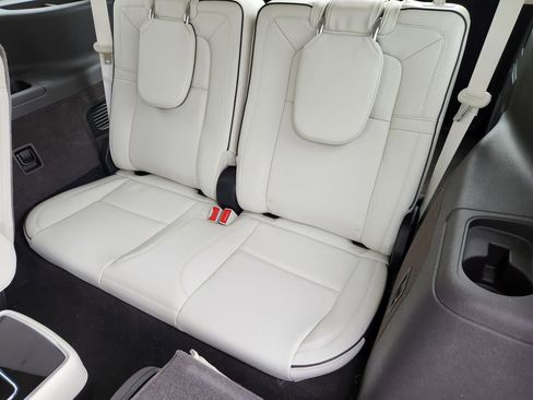 Used 2023 Lincoln Aviator Black Label w/ Dynamic Handling Package image 24