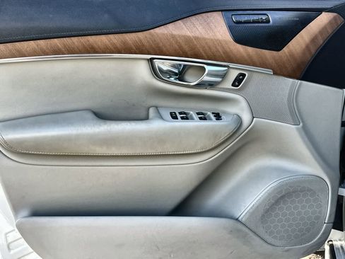 Used 2020 Volvo XC90 T6 Inscription w/ Protection Package Premier image 9