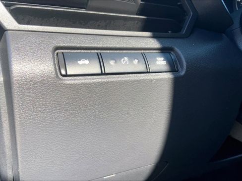 Used 2025 Nissan Altima 2.5 SV image 33