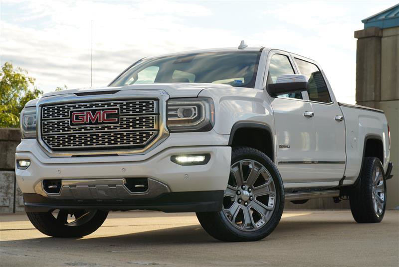 Used 2016 GMC Sierra 1500 Denali w/ Denali Ultimate Package AWD/4WD image 2