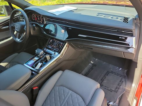 Certified 2024 Audi SQ7 Premium Plus w/ Executive Package image 11