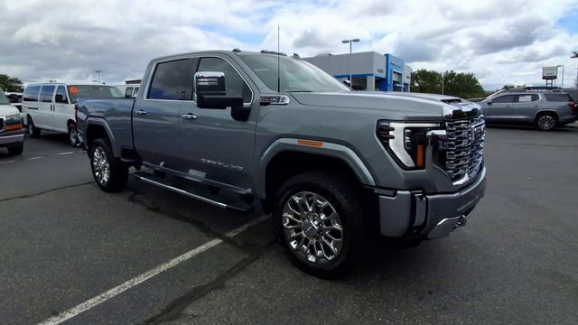 Certified 2026 GMC Sierra 3500 Denali w/ Technology Package AWD/4WD image 2