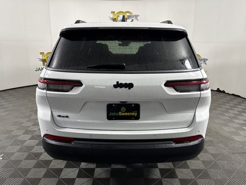New 2026 Jeep Grand Cherokee L Limited w/ Limited Altitude Package AWD/4WD image 7