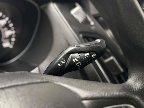 Used 2017 Ford Focus SE image 32