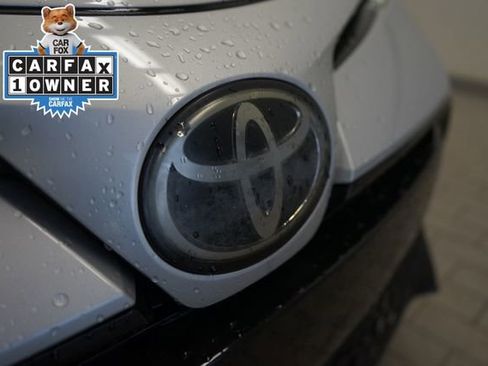 Used 2019 Toyota Corolla L image 17