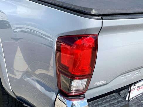 Used 2021 Toyota Tacoma SR5 RWD image 26