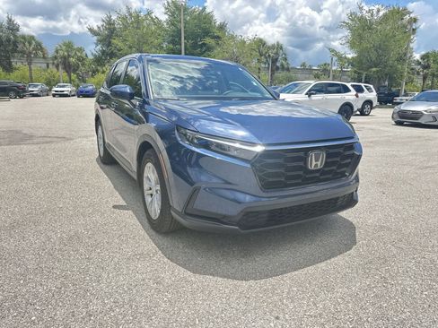 Used 2025 Honda CR-V EX image 8