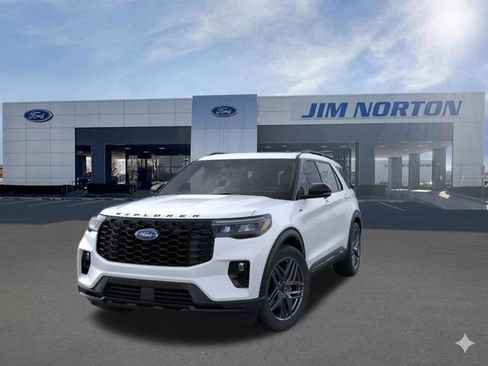 New 2026 Ford Explorer ST-Line w/ ST-Line Street Pack AWD/4WD image 3
