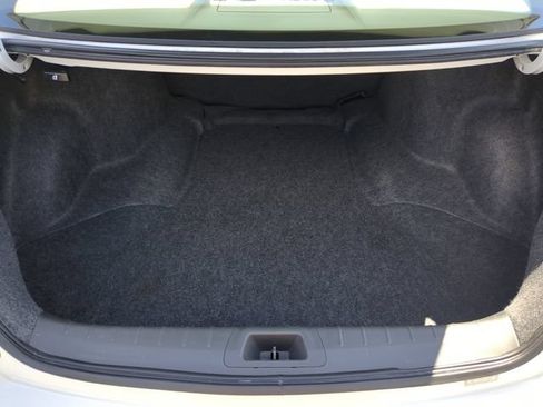 Used 2011 Honda Accord EX image 26