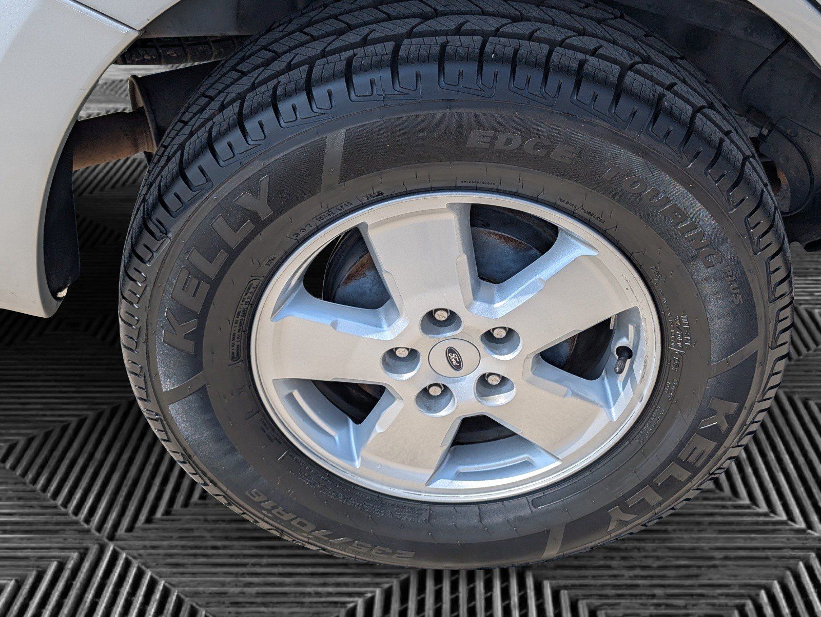 Used 2008 Ford Escape XLT FWD image 26
