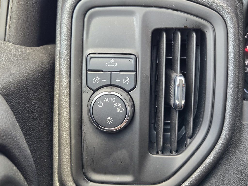 Used 2023 Chevrolet Silverado 1500 Custom RWD image 23