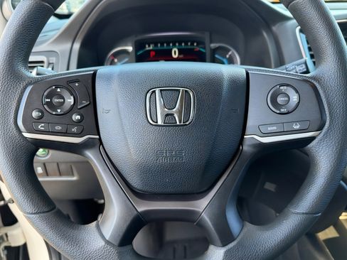 Used 2019 Honda Pilot EX image 11