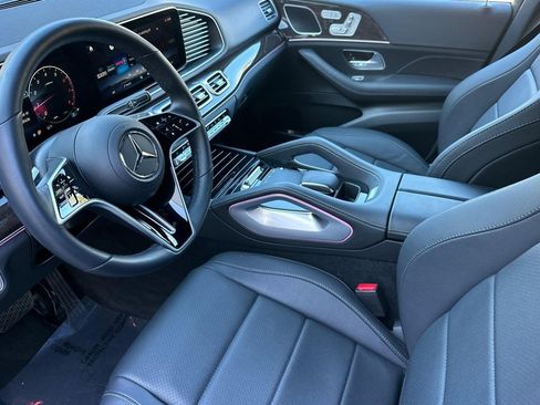 Used 2025 Mercedes-Benz GLE 350 4MATIC image 4