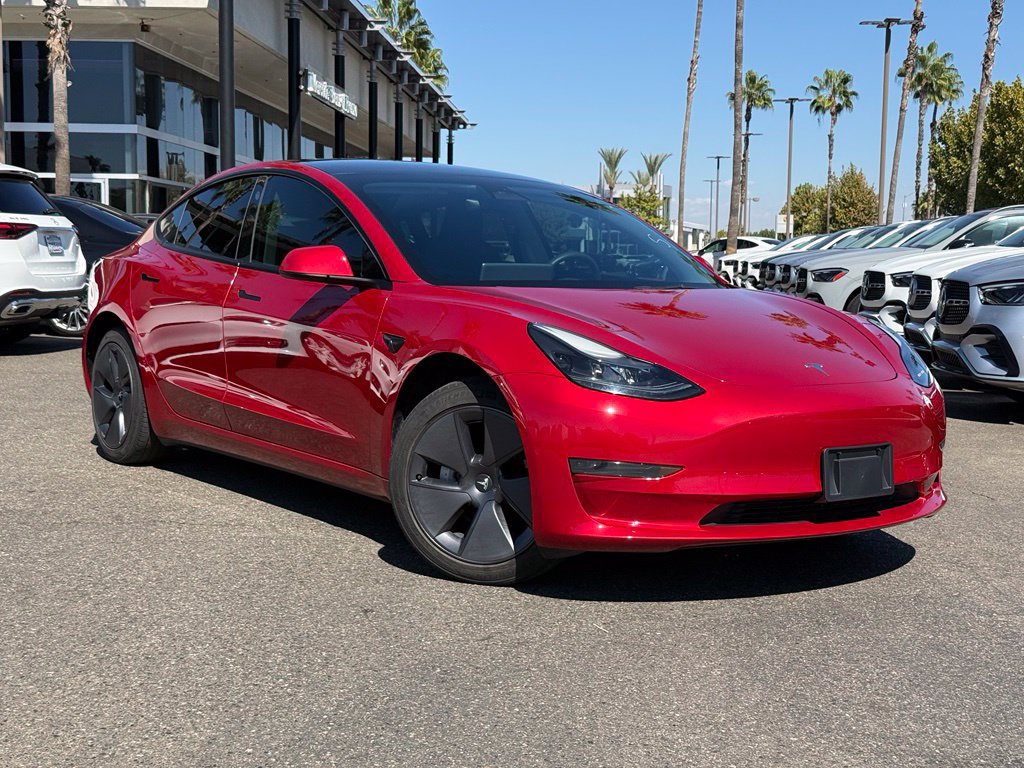Used 2023 Tesla Model 3 Standard Range RWD image 1
