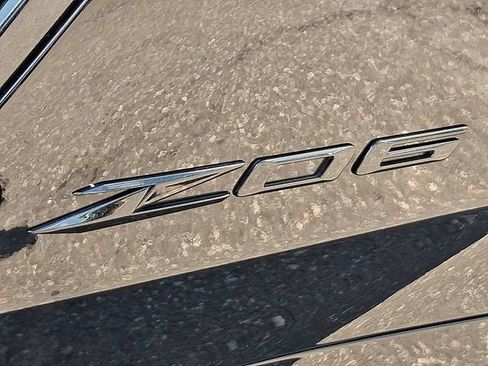 Used 2023 Chevrolet Corvette Z06 RWD image 32