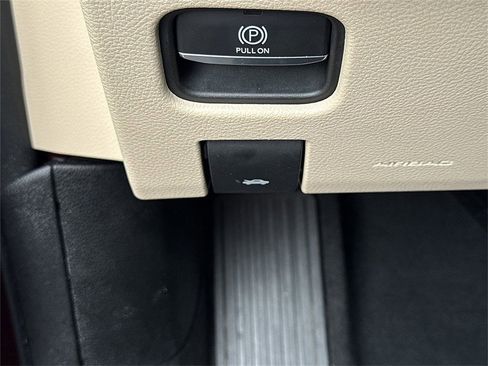 Certified 2024 Jeep Grand Cherokee Limited image 15