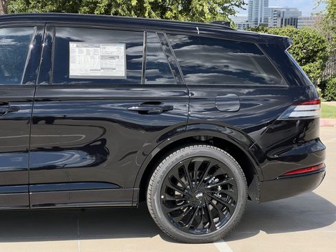 New 2025 Lincoln Aviator Reserve w/ Equipment Group 201A image 6